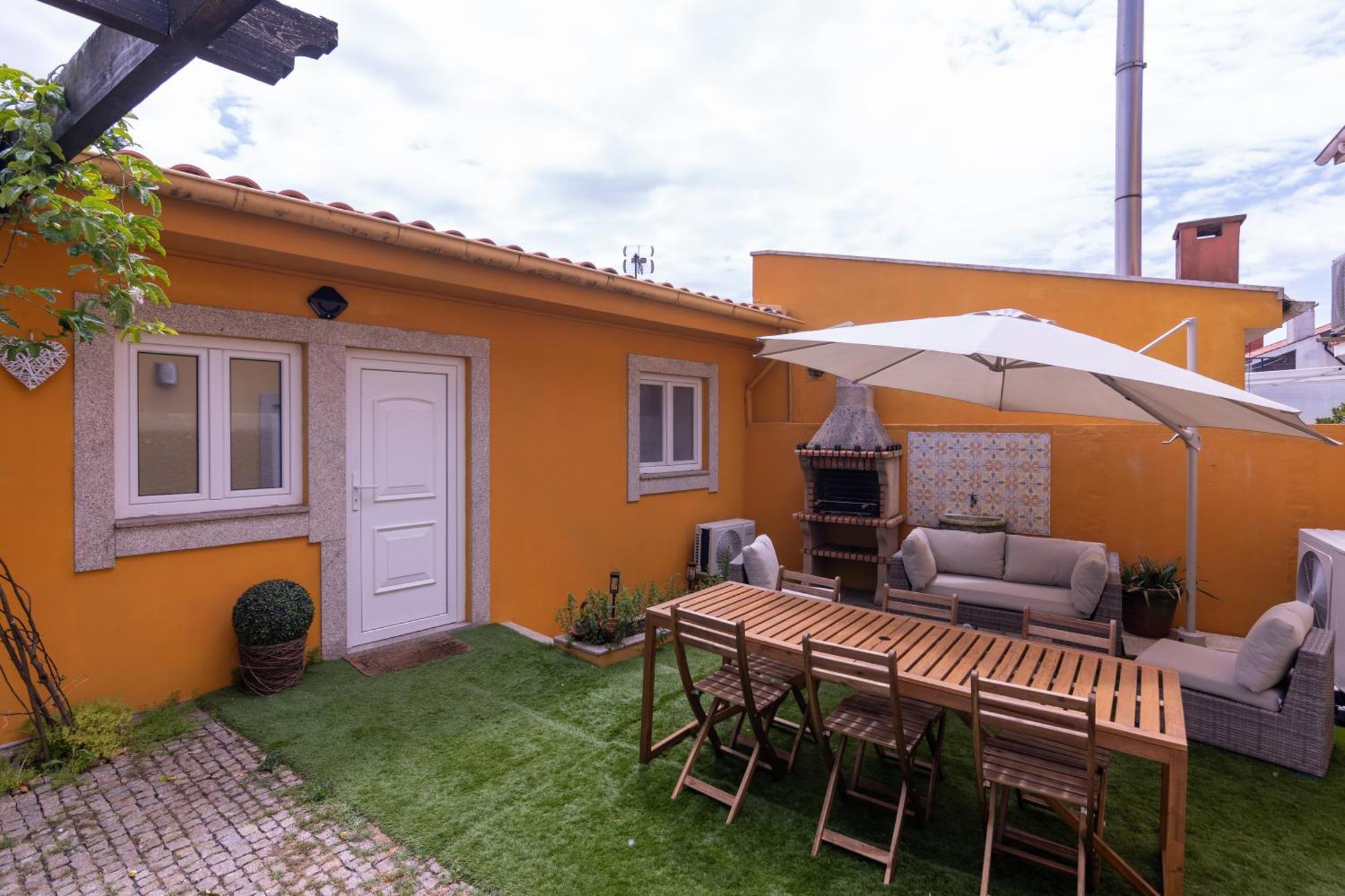 Perafita Yellow House - Ecohost Exterior photo